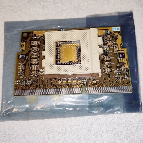 SOCKET 370 CELERON SLOT 1 CPU ADAPTERS - NO JUMPERS (NOT FOR PENTIUM III) - Picture 1 of 8